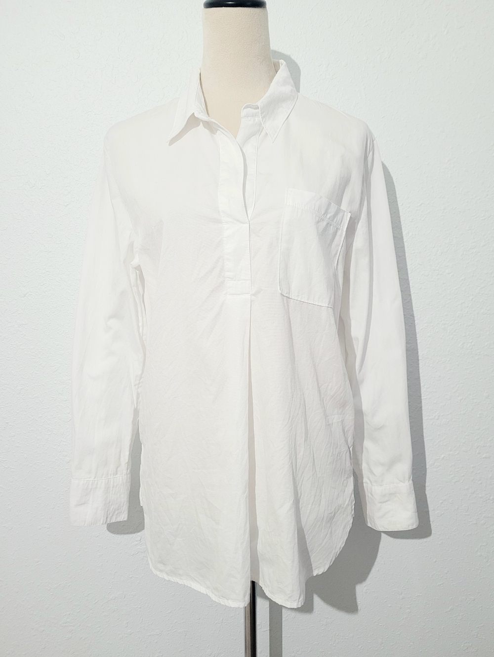Liz Claiborne White Blouse Tunic Womens Size Small 100% Cotton Popover Classic - Picture 4 of 12